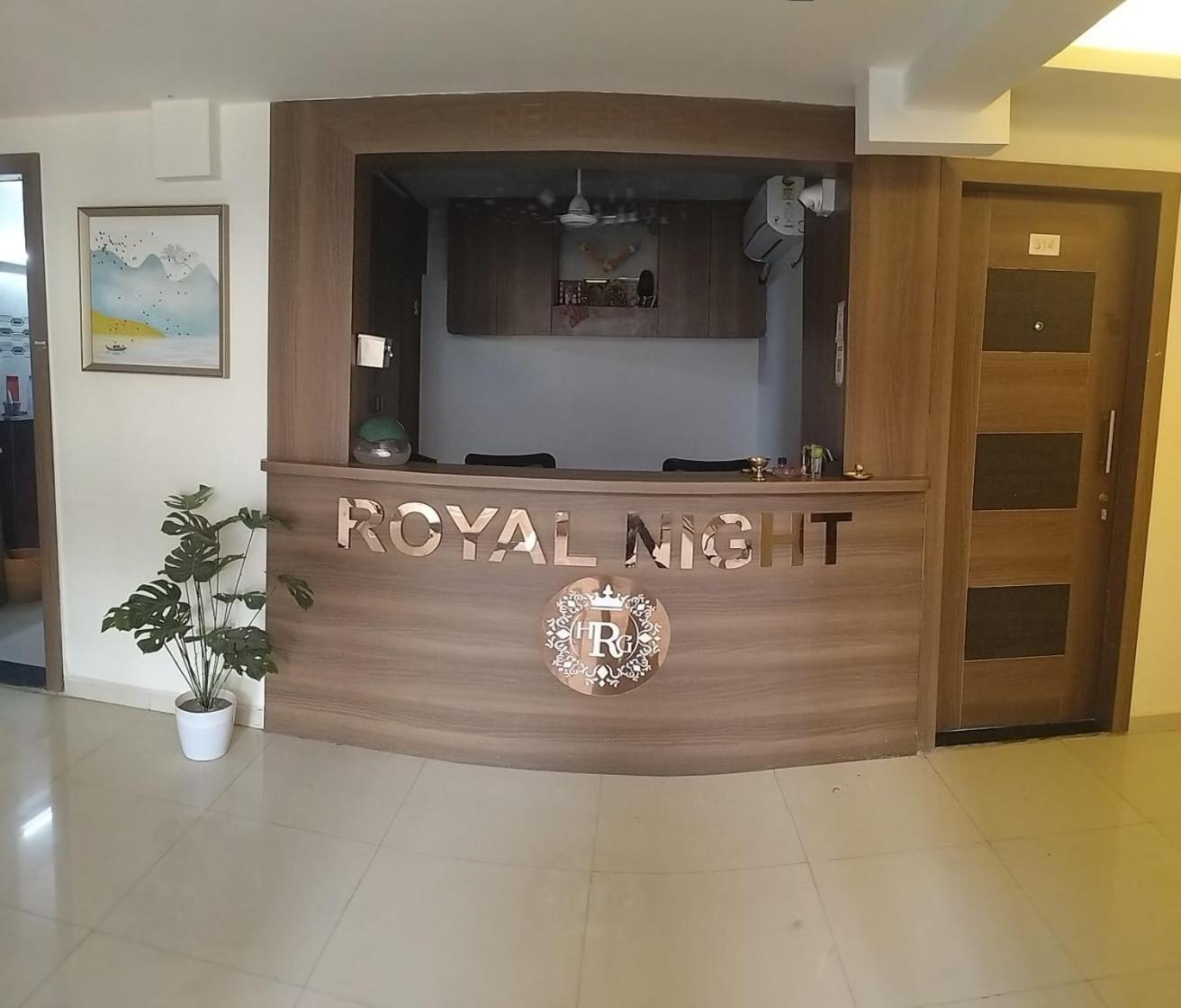 Hotel Royal Night 다만 외부 사진